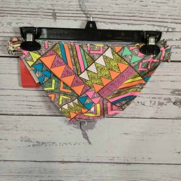 NWT: "Gossip" woman's bikini bottoms - Picture 4 of 12